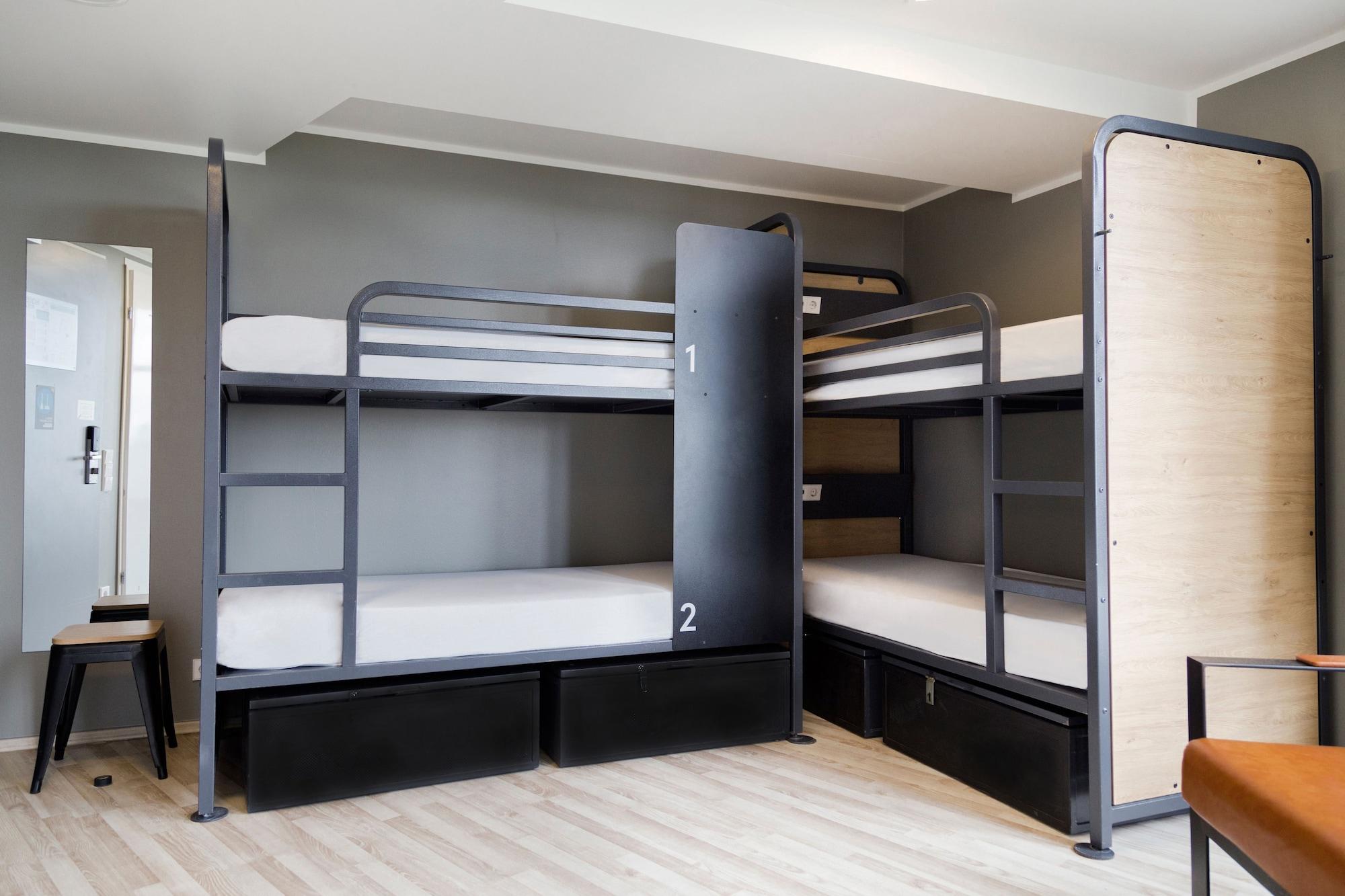 Private, 6 Bedrooms