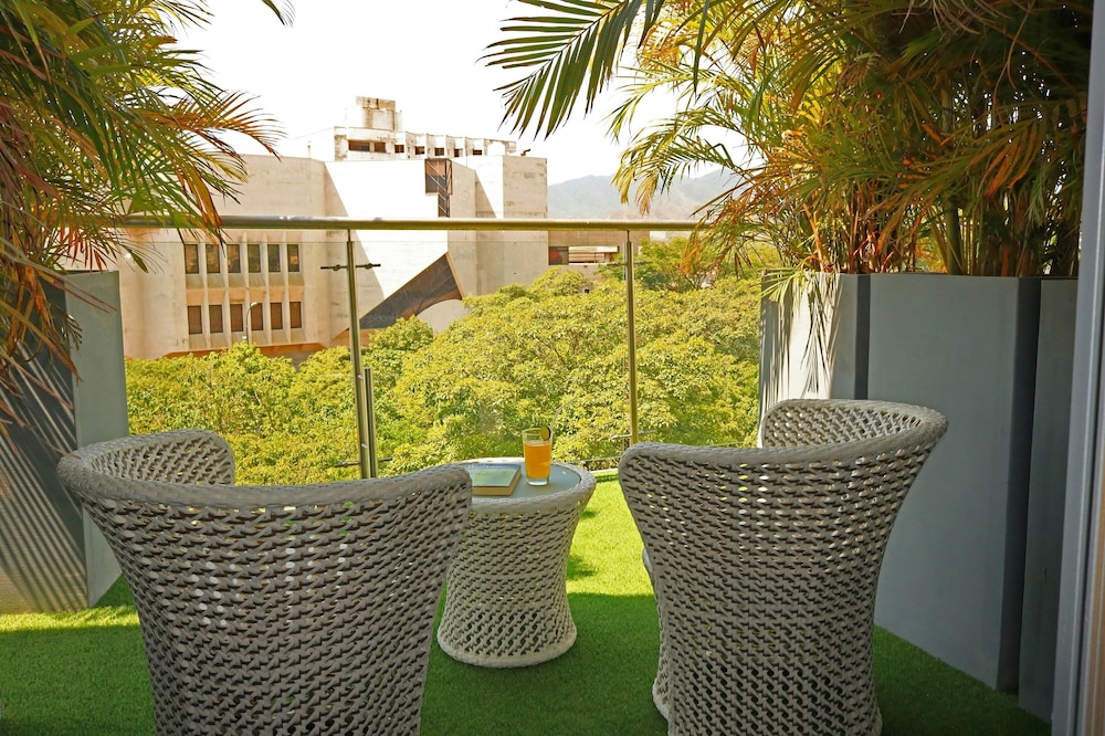 Bluebay Concept Hotel By Xarm Hotels 23/29