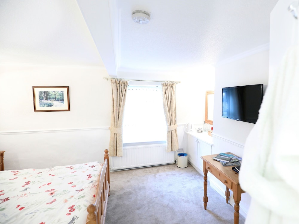 The Willow Restaurant & Cottages 15/50