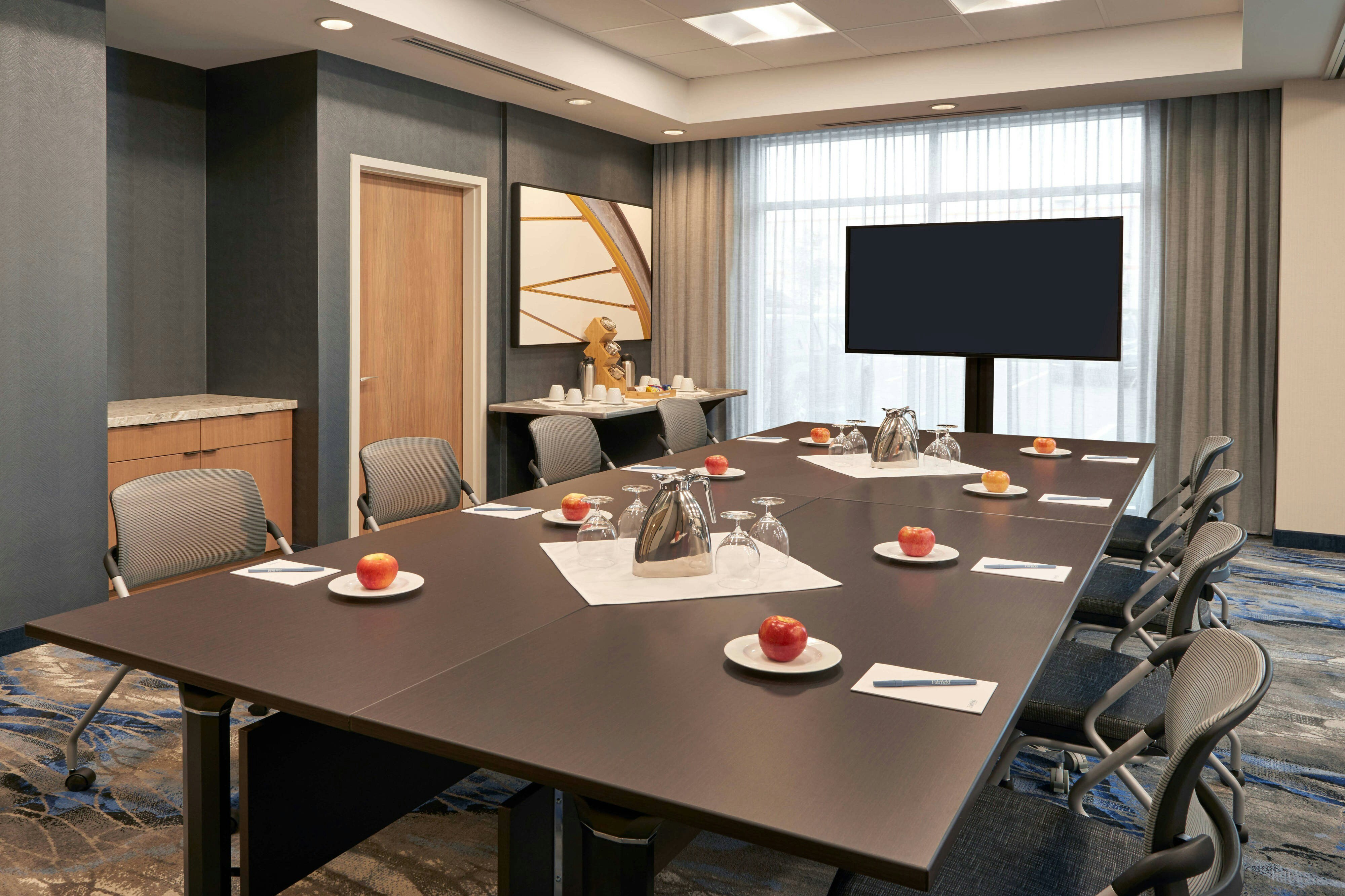 Fairfield Inn & Suites by Marriott Orillia 12/14