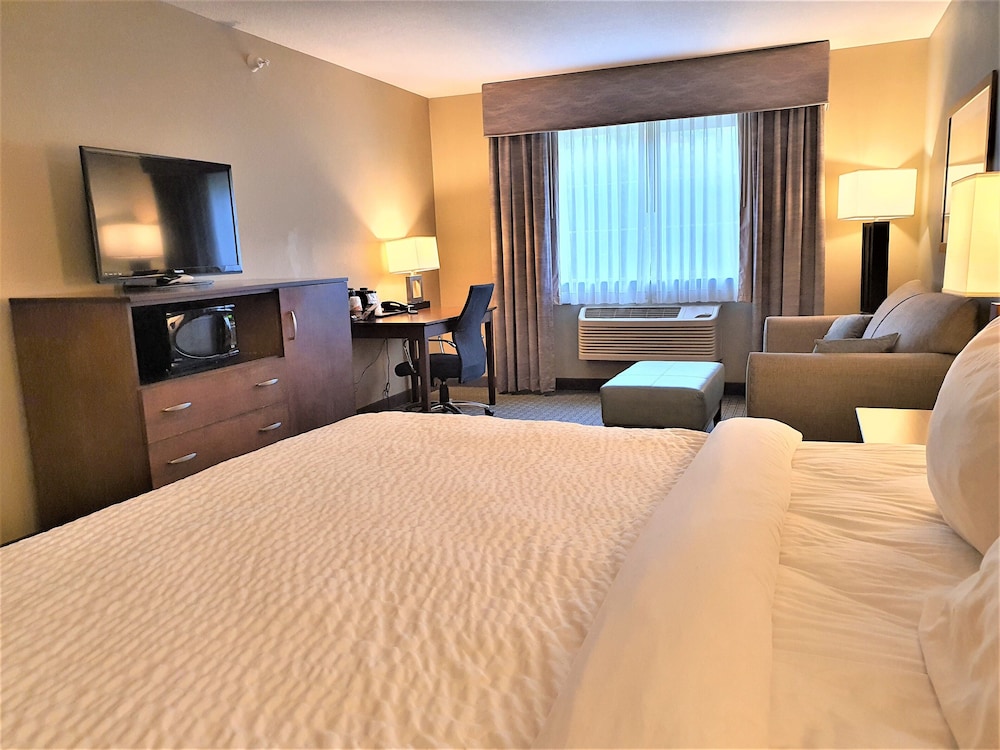 AmeriVu Inn and Suites - Chisago City 15/37