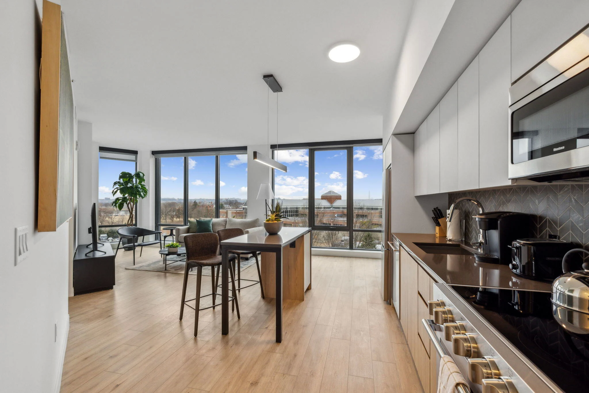 Placemakr Buzzard Point 23/24
