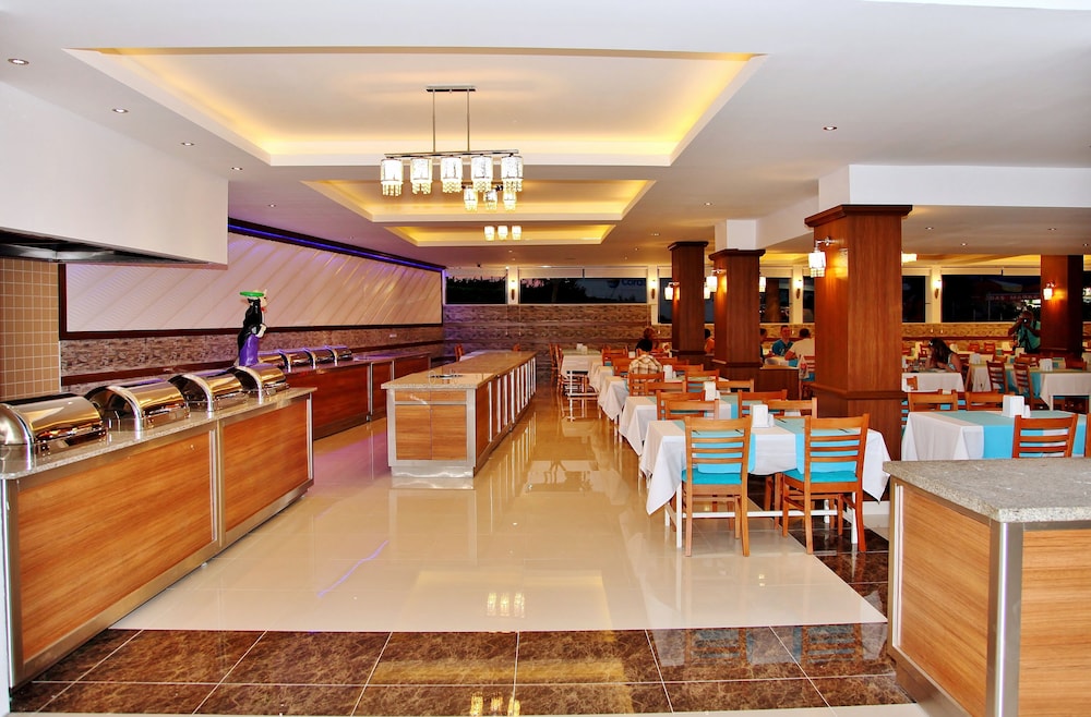 Mesut Hotel 34/45