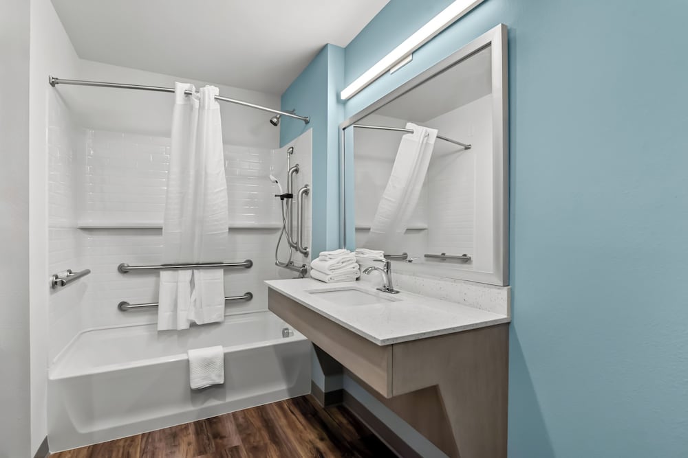 WoodSpring Suites Newington - Hartford South 13/16