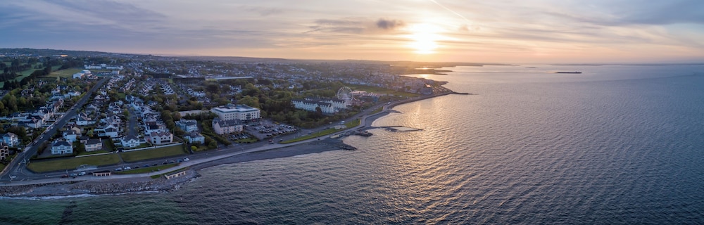 Salthill Hotel 57/61