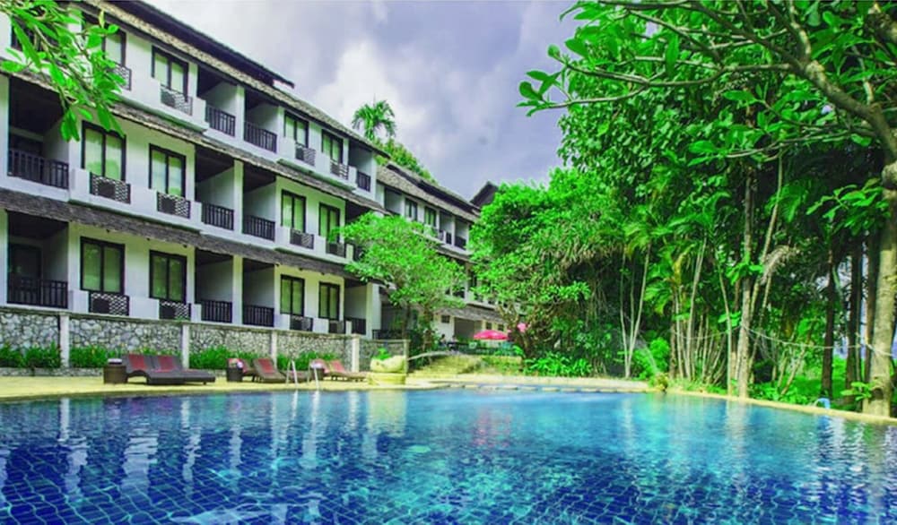 Gassan Khuntan Golf and Resort Lamphun 2/50