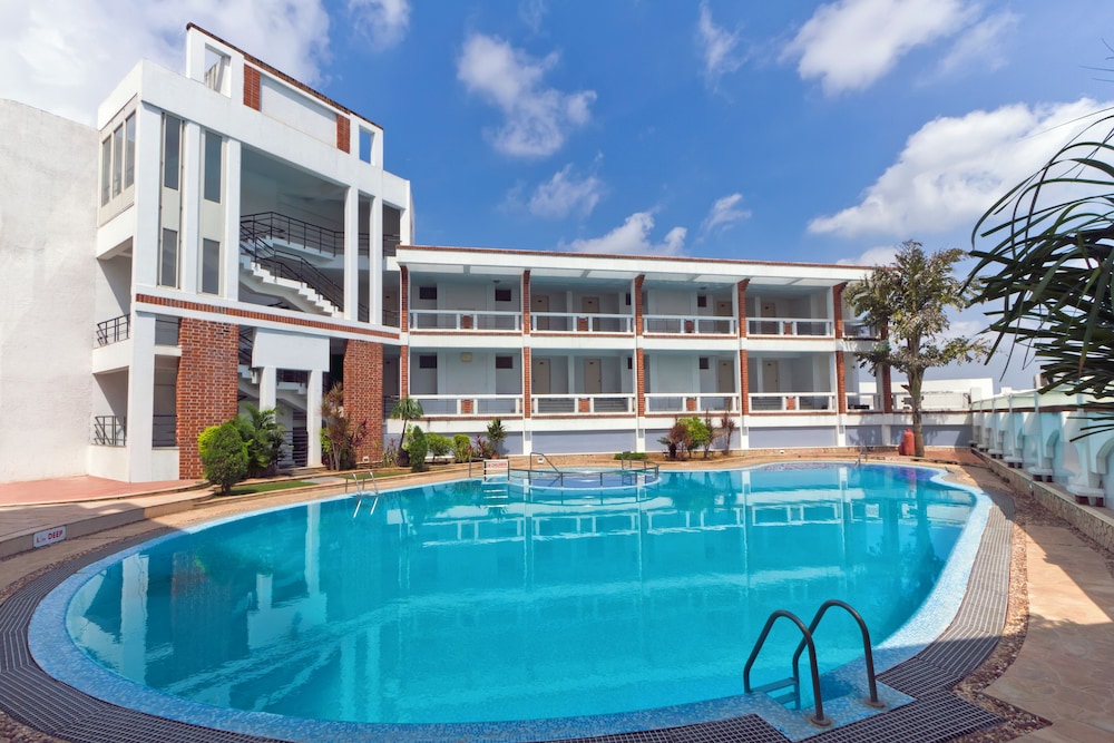 Prakruti Resort 2/31