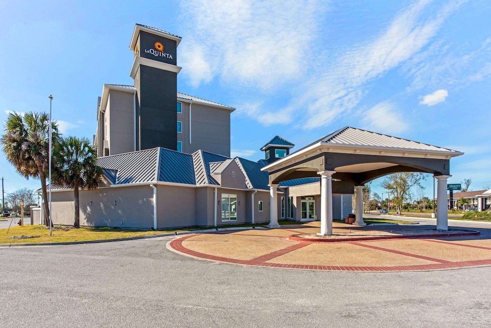 La Quinta Inn Suites Panama City 3/45