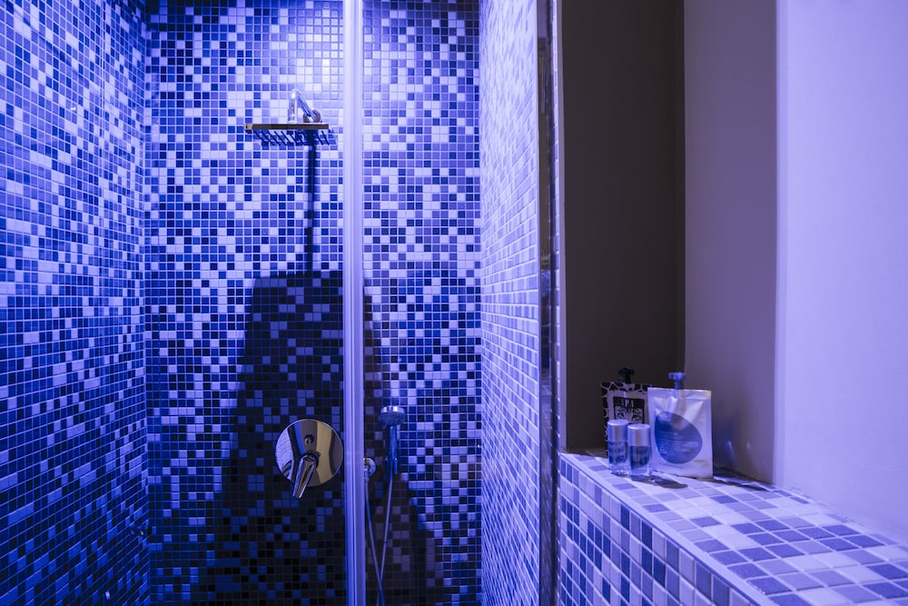 Serendipity Rooms 34/41