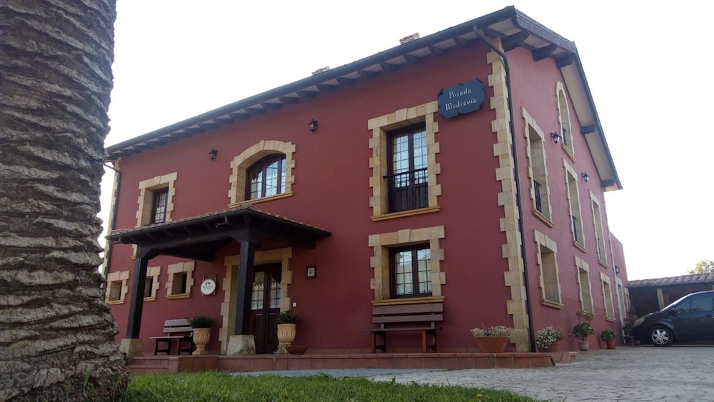 Posada Mediavia 1/37
