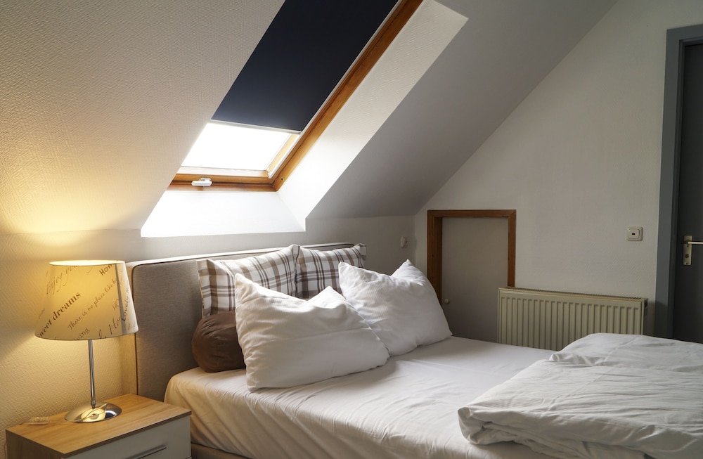 Trip Inn Kongresshotel Rodgau 32/70
