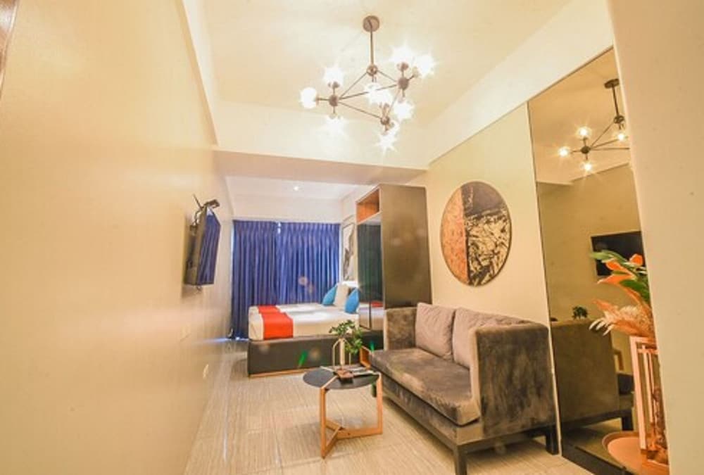 Pacific Skyloft Hotel 5/66