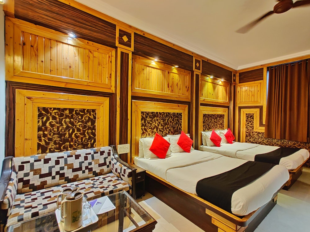 Hotel Pratap Heritage 24/50
