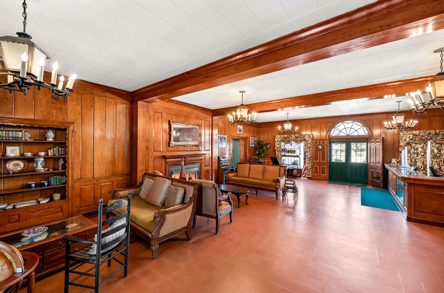 Americas Best Value Inn Historic Clewiston Inn 34/56