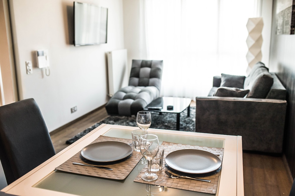 Les Appartements Paris Clichy 20/39