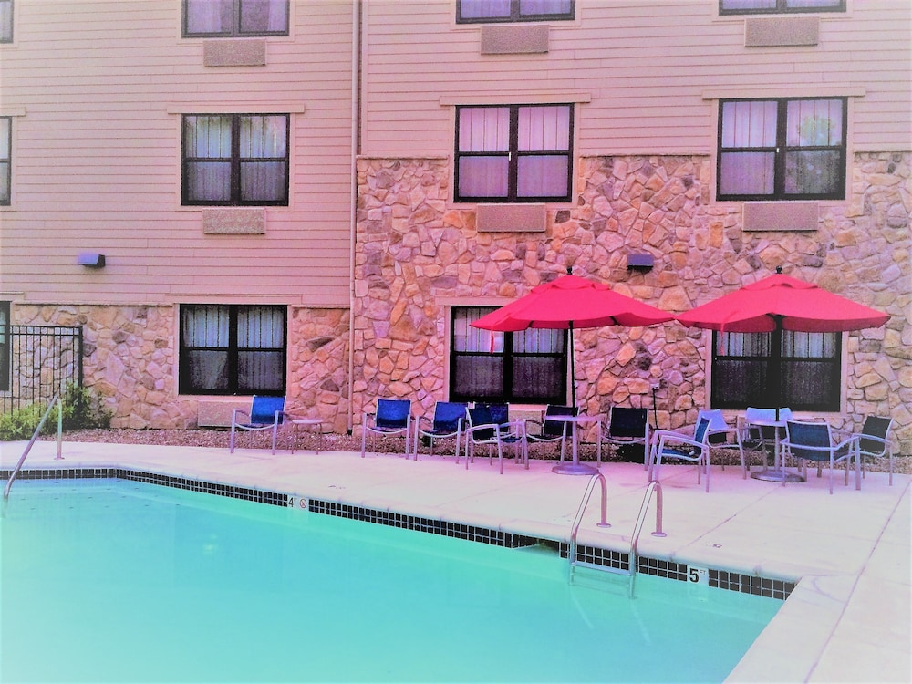 TownePlace Suites Kansas City Overland Park 36/37