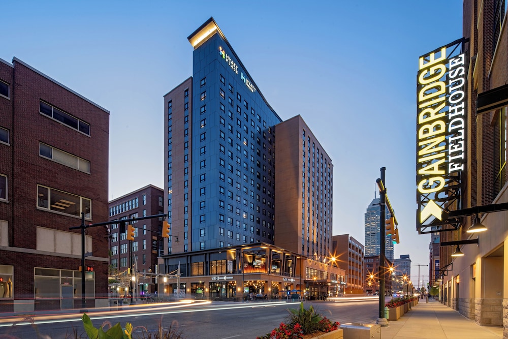 Hyatt House Indianapolis Downtown 65/70