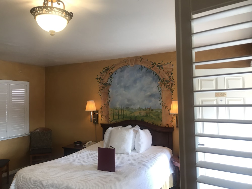 Chardonnay Lodge 14/46