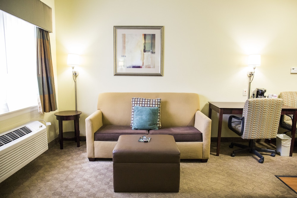 Crestwood Suites Lakeland 49/63