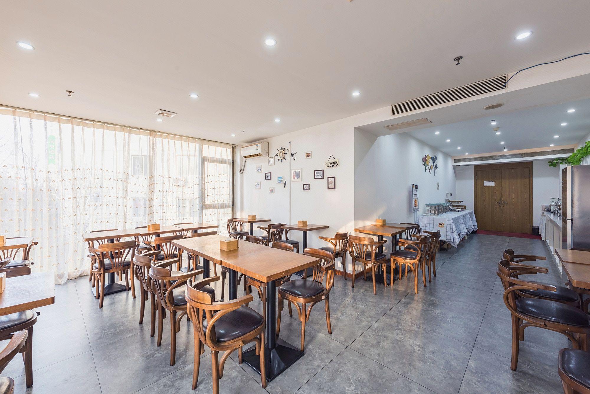 James Joyce Coffetel (Beijing Bird Nest National Convention Center) 32/37