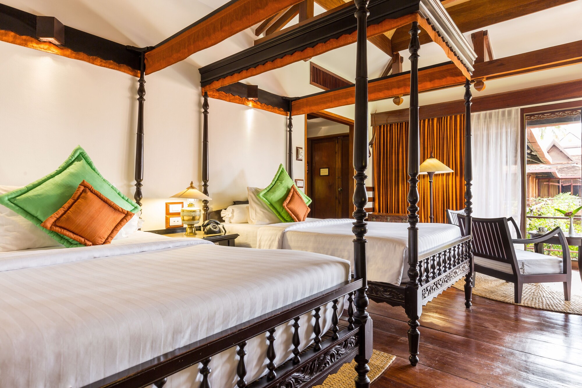 ROOM, TWIN BEDS, WATER VIEW