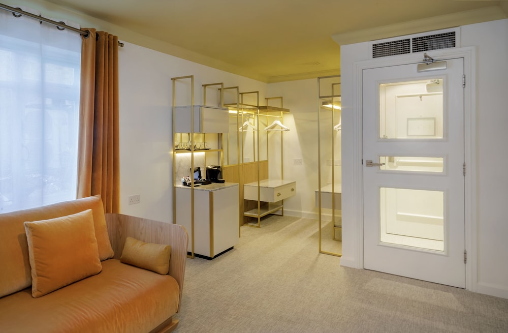 Melia London Kensington Member of Melia Collection 67/93