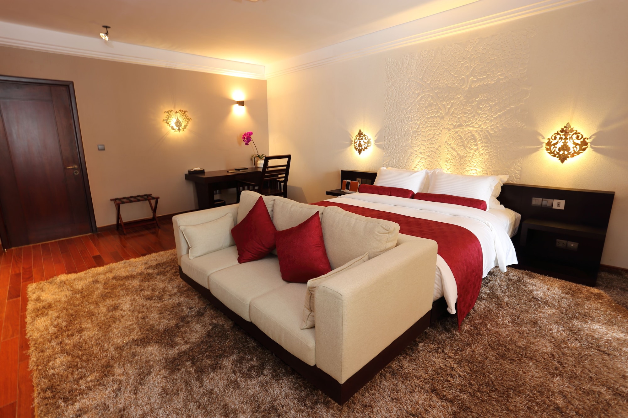 City, King Bed, Large