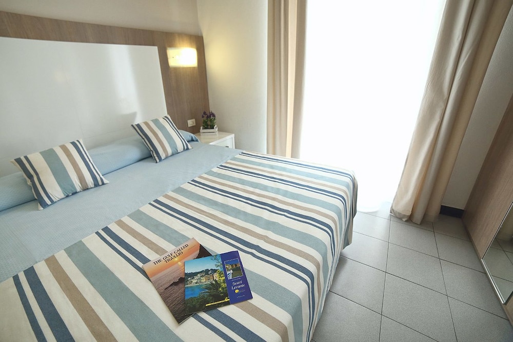 Hotel Villa Rosa 15/40