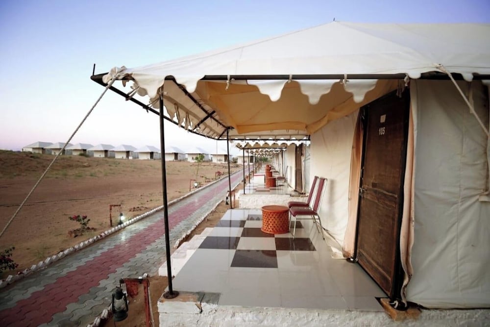 Dynasty Desert Camp 17/50