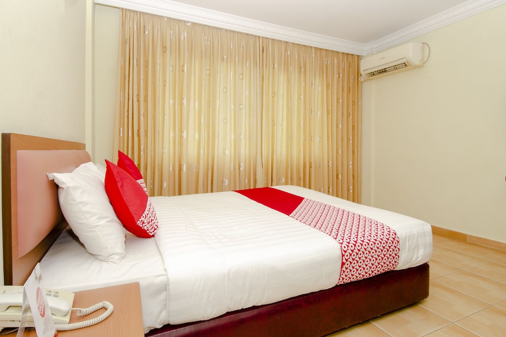 Halim Hotel 12/38