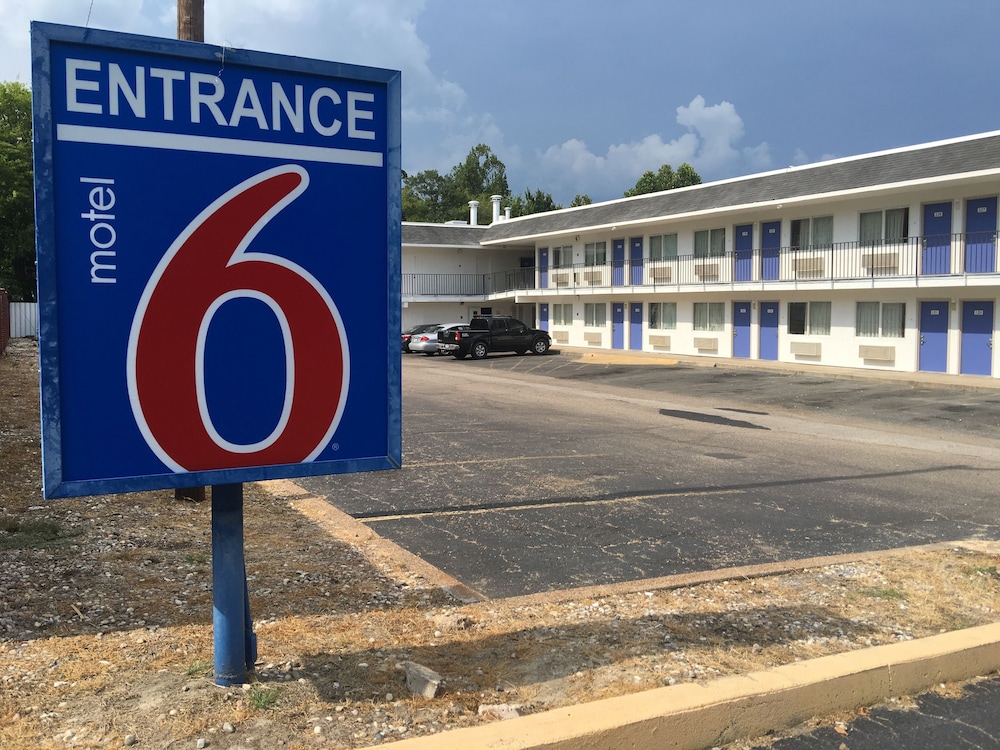 Motel6 Lufkin, TX 23/29