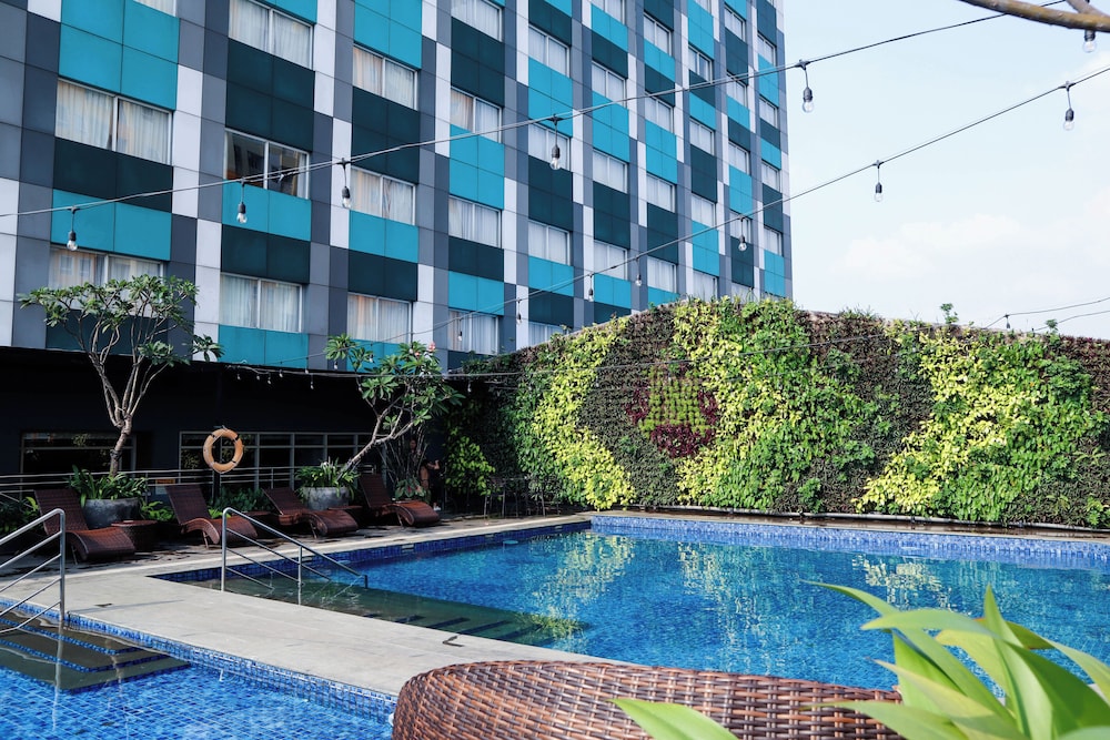 Ibis Styles Bekasi Jatibening 7/72