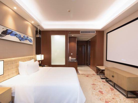 Vip, Double Bed, Accessible