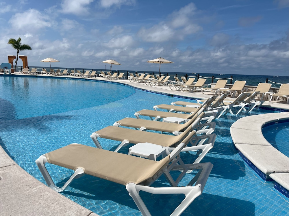 Occidental Cozumel 44/72