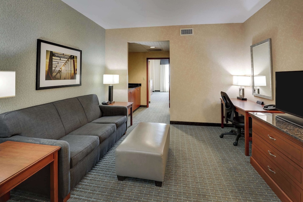 Drury Inn And Suites Grand Rapids 58/77