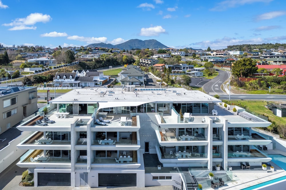 Sacred Waters Apartments 5/50