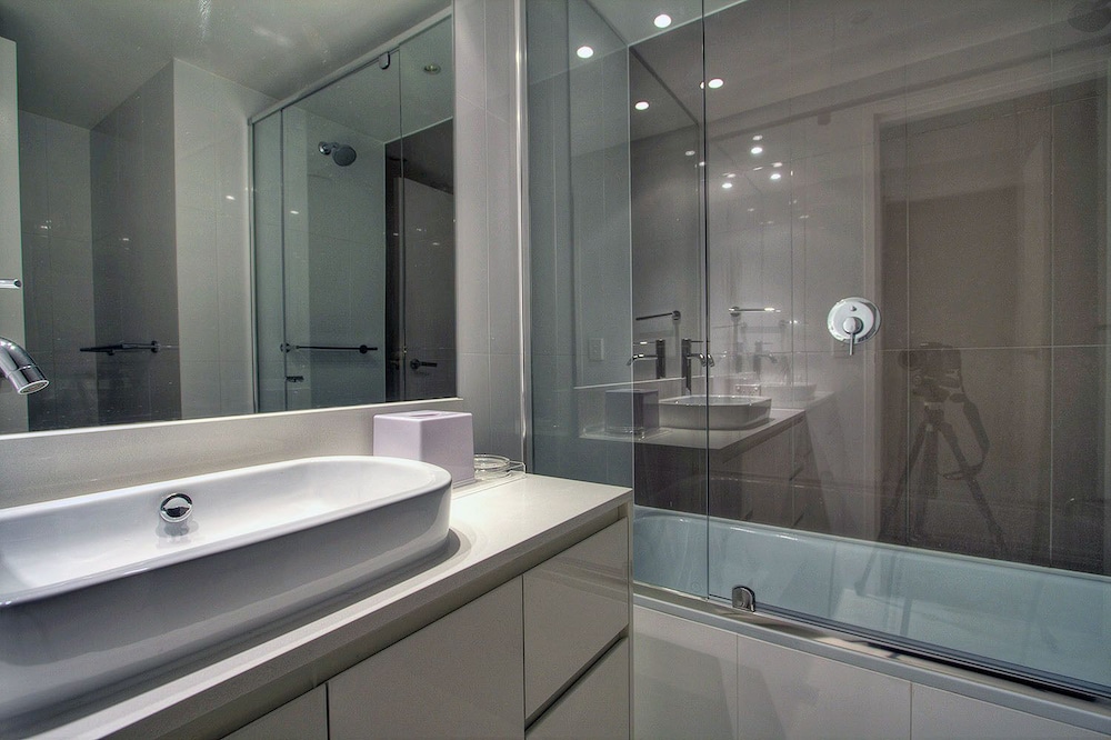 Orchid Residences - HR Surfers Paradise 72/73
