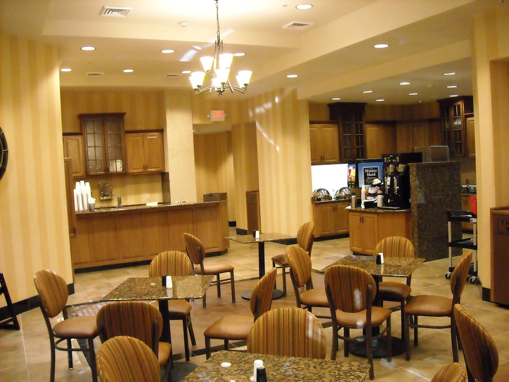 Drury Inn and Suites Phoenix Happy Valley 38/50