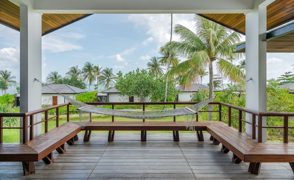 THE RESIDENCE BINTAN 19/73