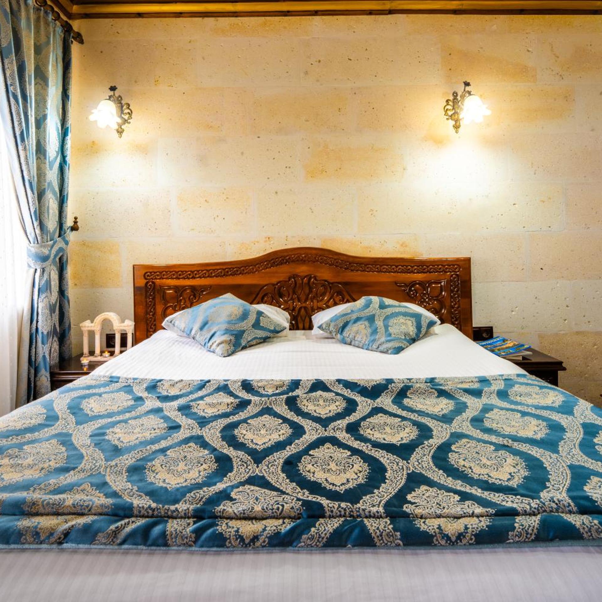 غرفة بسرير مزدوج بشرفة، Empire Cave Hotel 2/7