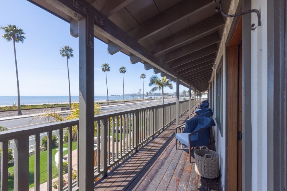 Capistrano Seaside Inn 5/50