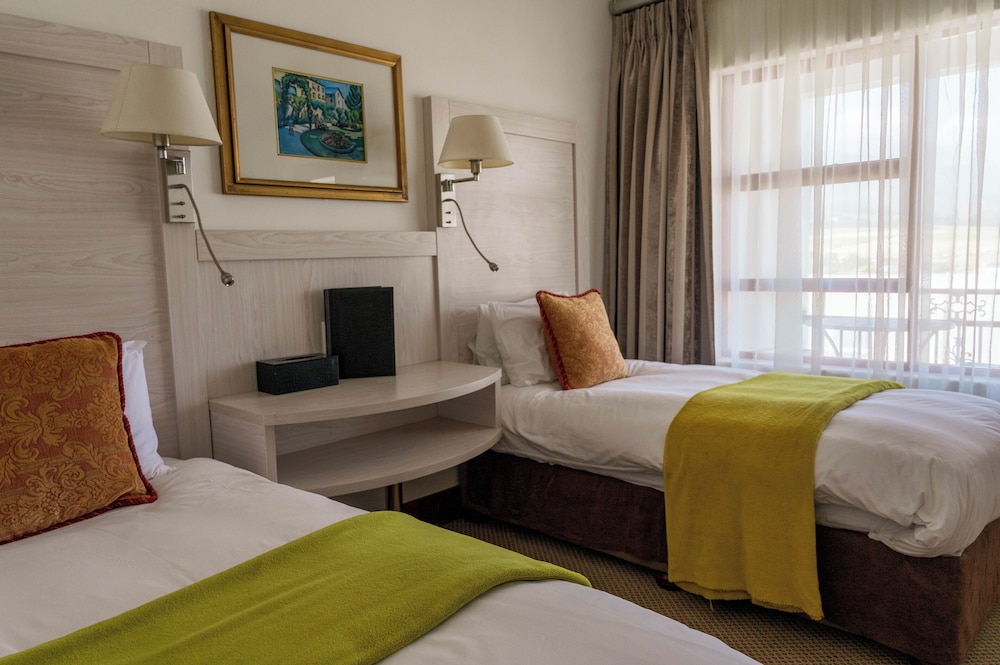 غرفة فاخرة بسريرين منفصلين، Val Du Charron Coach House 5/6