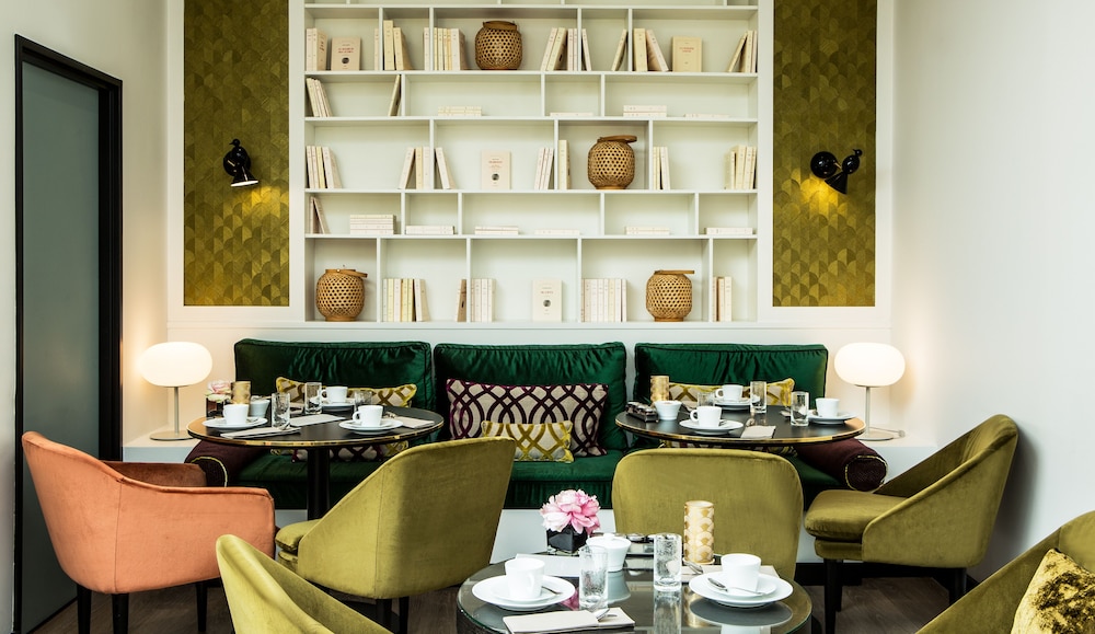 Hotel D Orsay 54/70