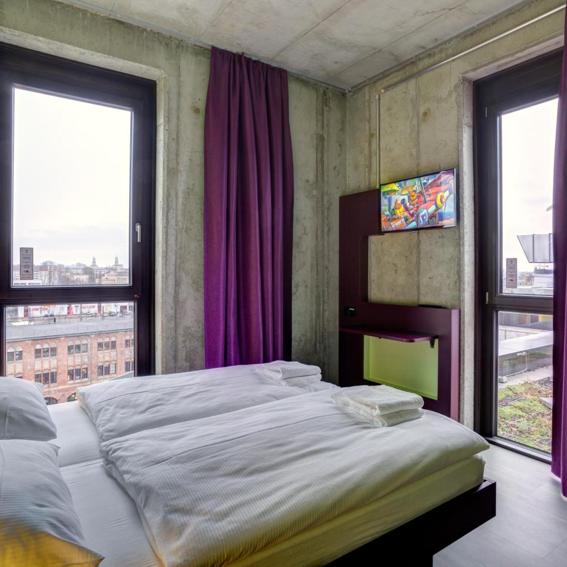 MEININGER Hotel Berlin East Side Gallery 10/52