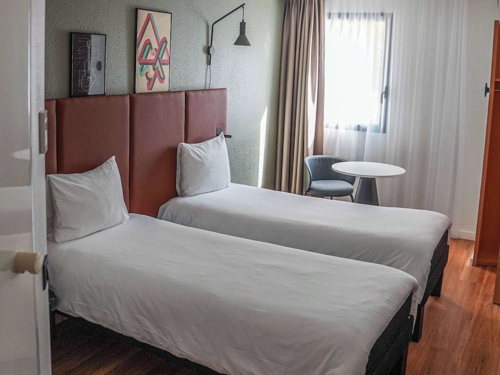 Ibis Bayeux Port En Bessin 30/73