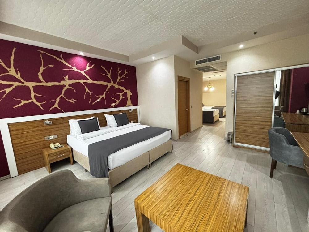 Hotel Golden King 10/50