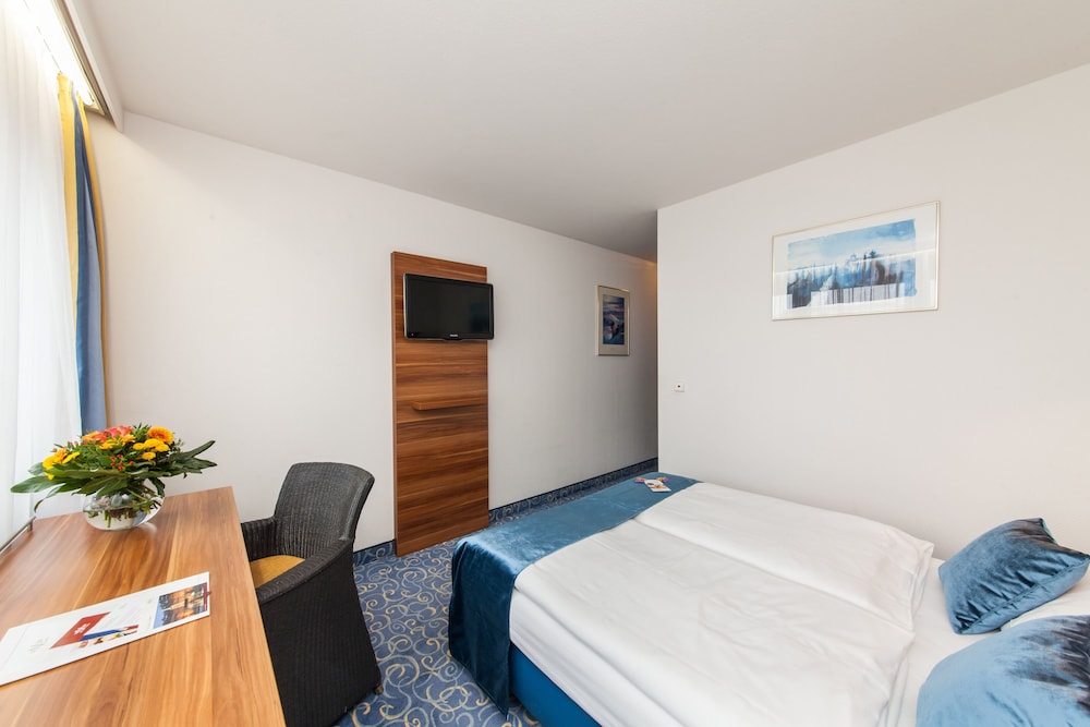 Hotel Strohgaeu 18/47