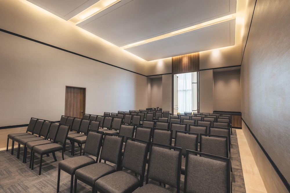 Hyatt Place Cancun Airport 68/74