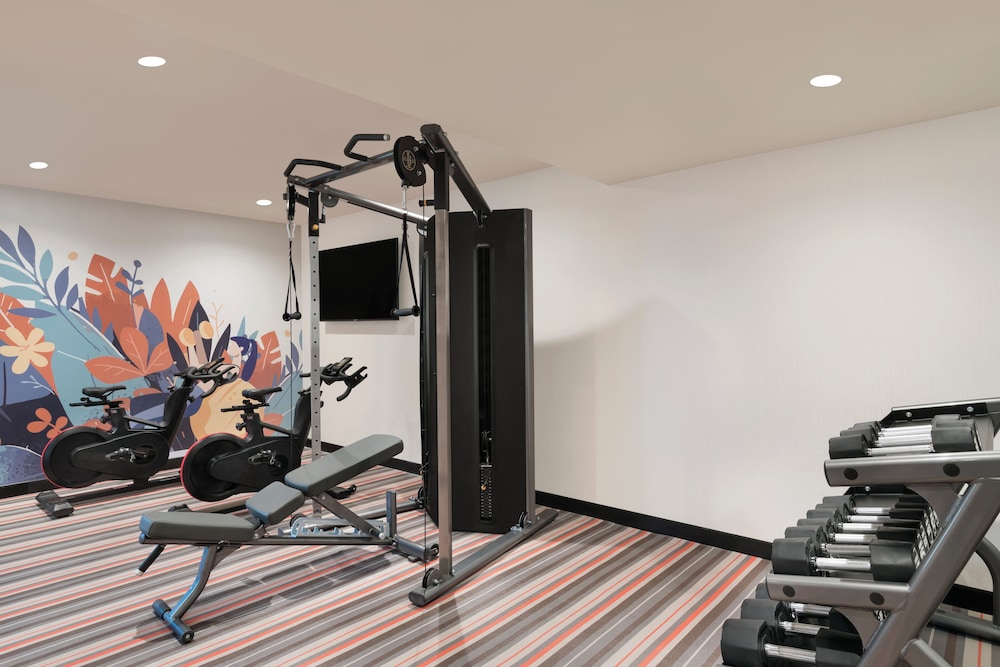 Ibis Mumbai BKC 50/75
