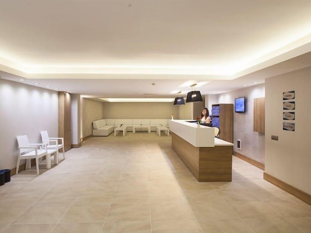 Cherry Garden City & Spa Hotel 4/23